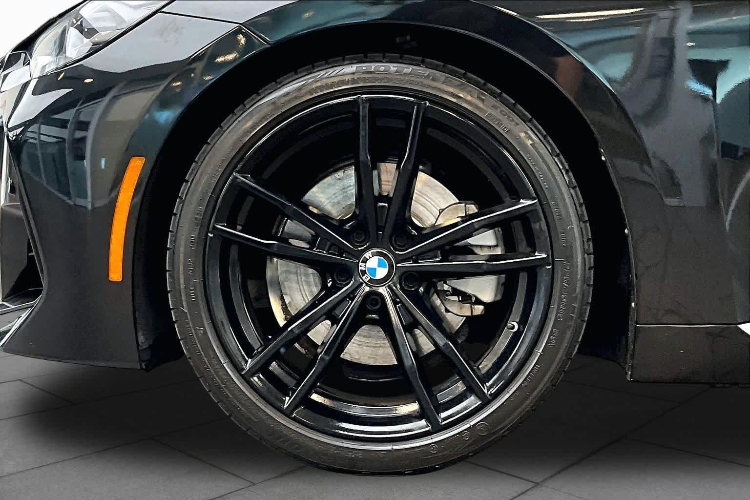 Used 2024 BMW 230i Coupe w/ M Sport Package RWD image 11