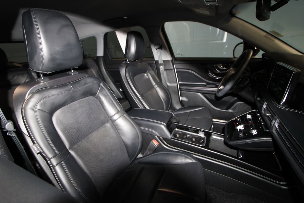 Used 2022 Lincoln Corsair FWD w/ Equipment Group 101A image 23