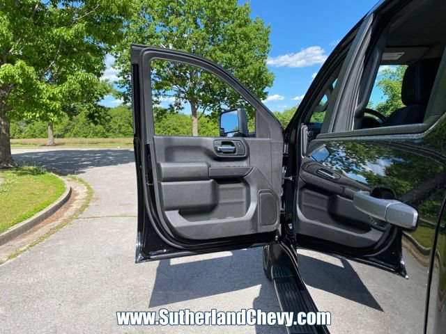 New 2026 Chevrolet Silverado 2500 Custom w/ Custom Value Package AWD/4WD image 17