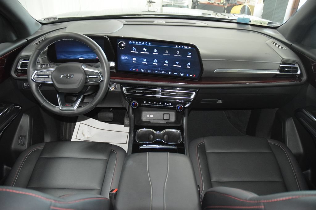 Used 2024 Chevrolet Traverse Z71 AWD/4WD image 31