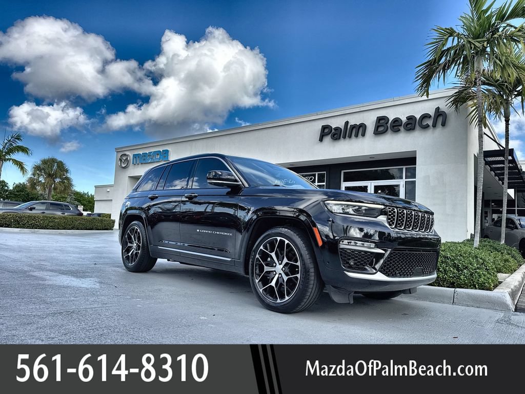 Used 2023 Jeep Grand Cherokee Summit AWD/4WD image 1