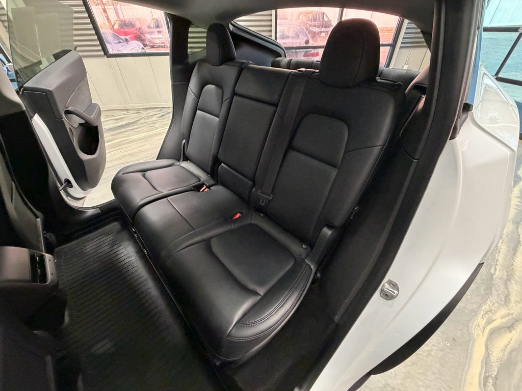 Used 2021 Tesla Model Y Long Range AWD/4WD image 8