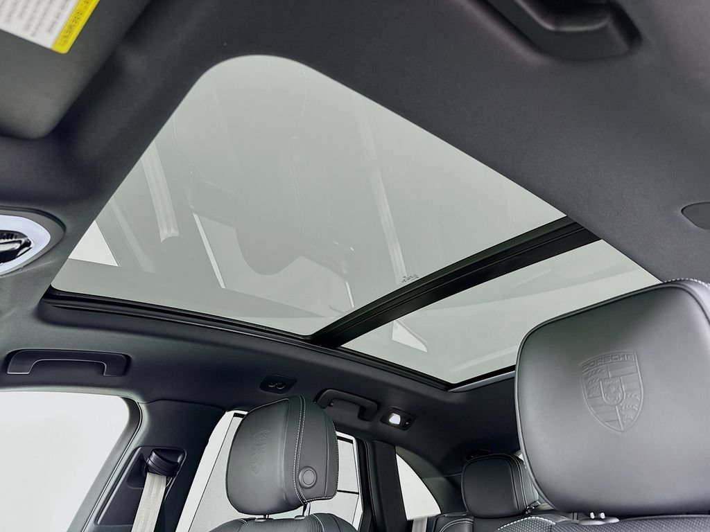 New 2026 Porsche Macan S AWD/4WD image 23