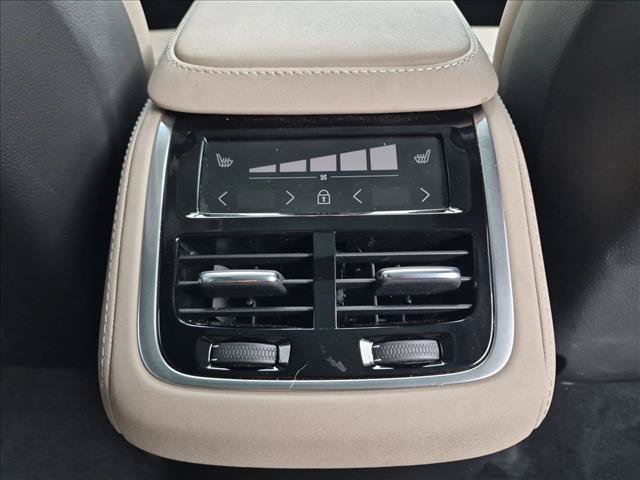 Certified 2026 Volvo XC90 B6 Plus w/ Protection Package Premier AWD/4WD image 17
