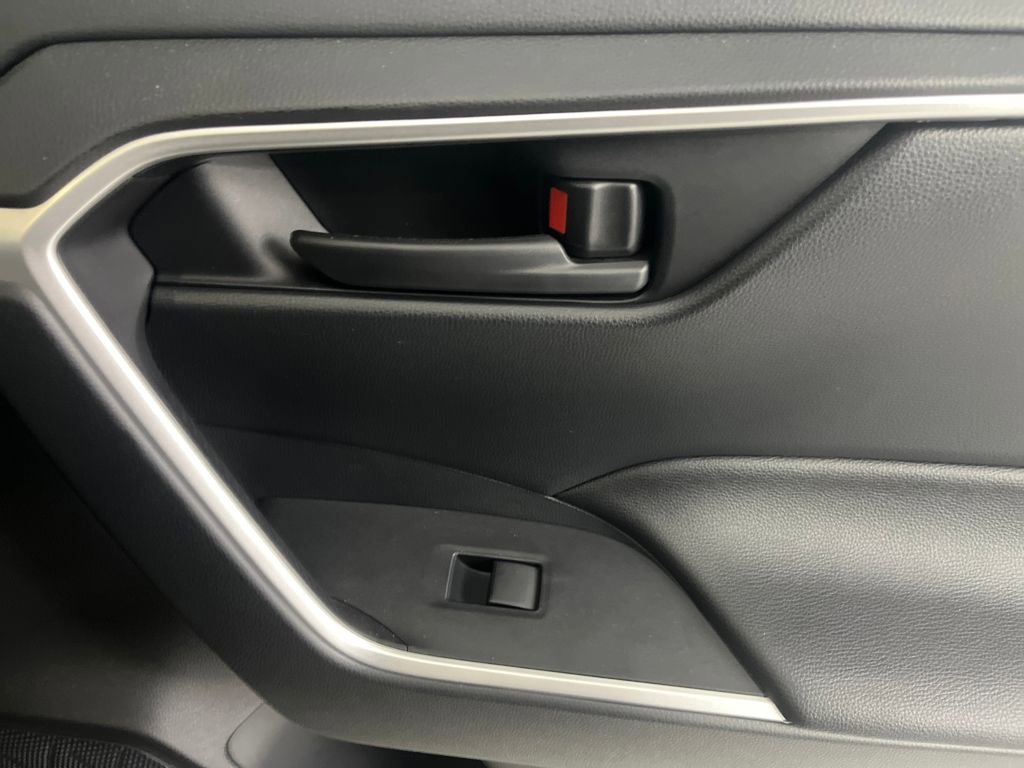 Used 2025 Toyota RAV4 LE image 55