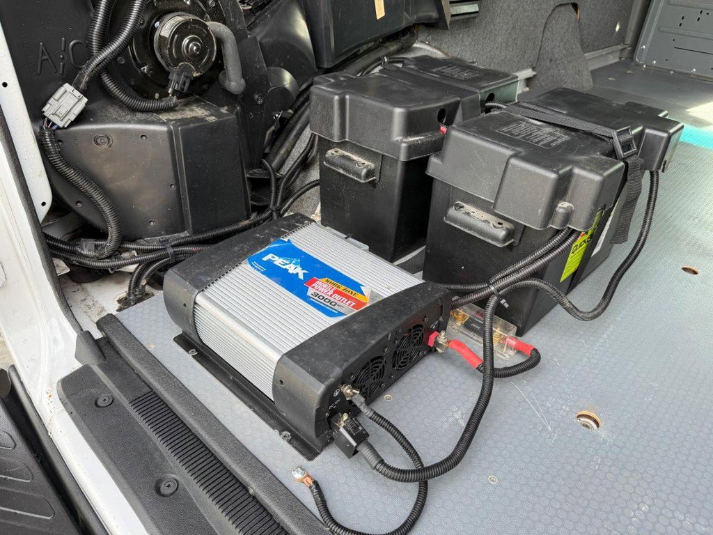 Used 2014 Ford E-250 and Econoline 250 w/ Interior Upgrade Package image 19