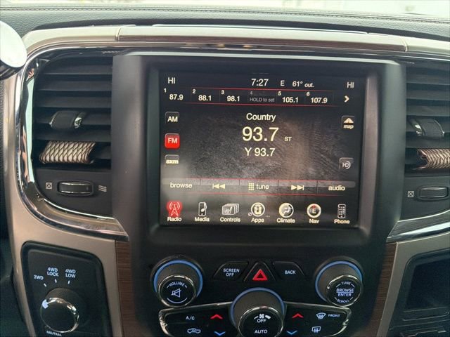 Used 2014 RAM 2500 Laramie w/ Black Appearance Group image 25