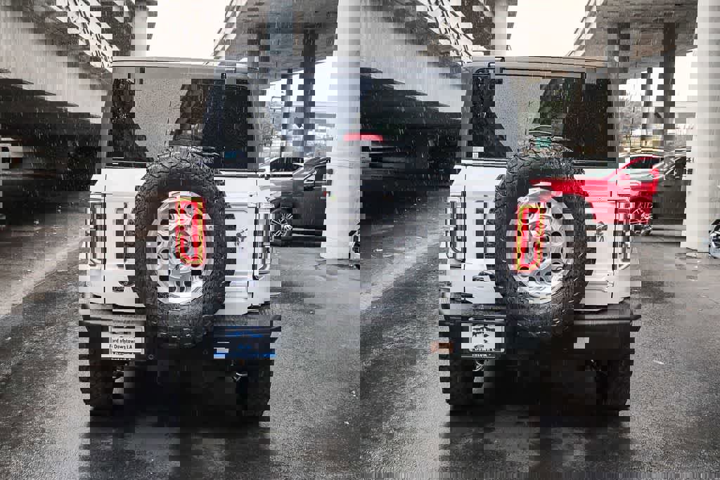 New 2025 Ford Bronco Badlands image 5