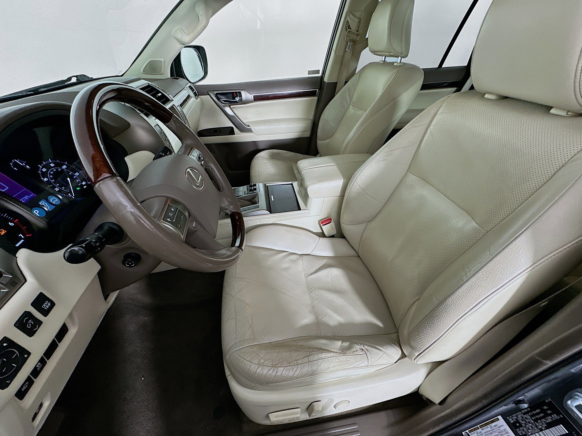 Used 2014 Lexus GX 460 image 13