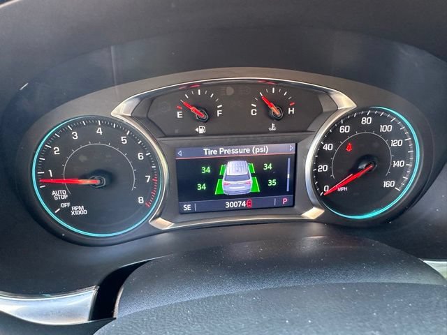 Used 2023 Chevrolet Traverse LT FWD image 19