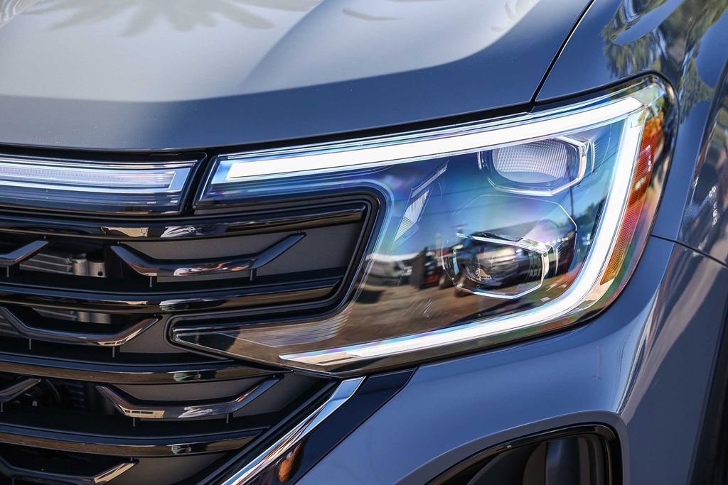 New 2026 Volkswagen Atlas Cross Sport SE image 19