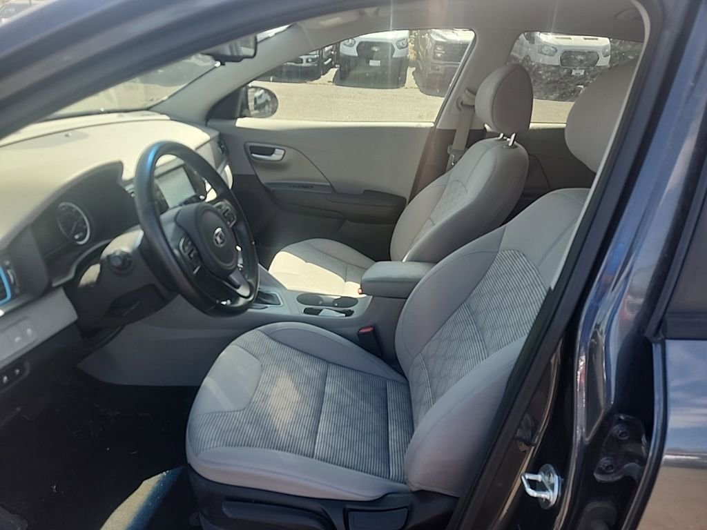 Used 2019 Kia Niro LX FWD image 18