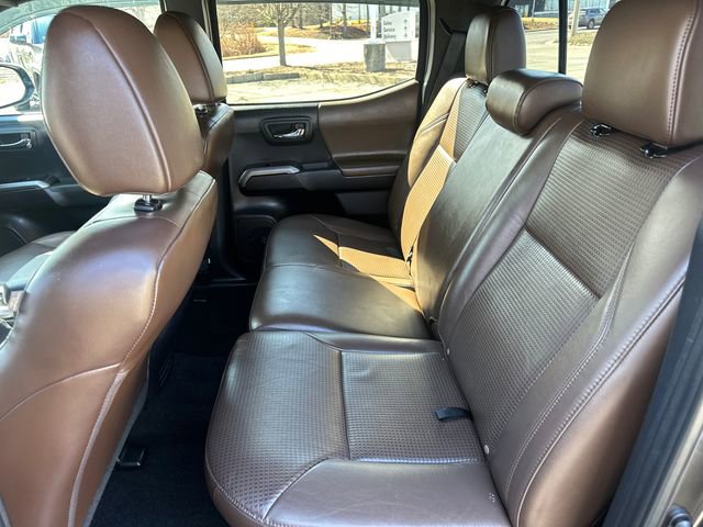 Used 2019 Toyota Tacoma Limited image 17