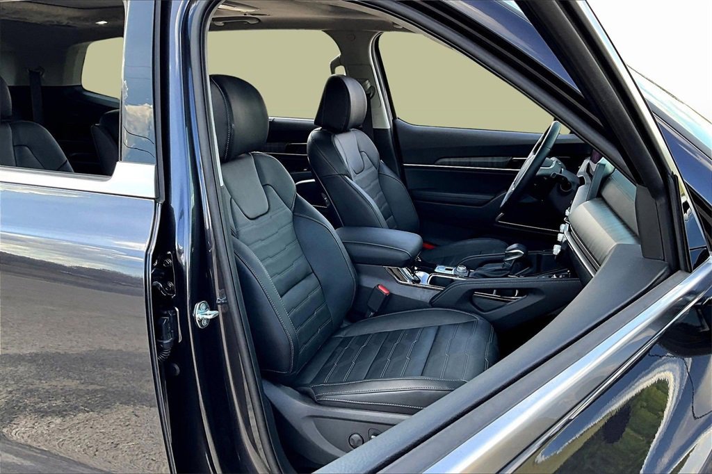 Certified 2025 Kia Telluride SX Prestige image 7