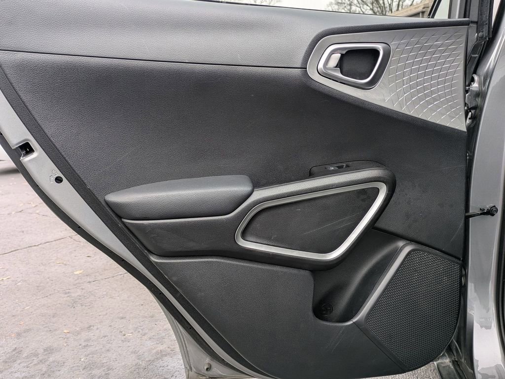 Used 2024 Kia Soul LX w/ Option Group 015 image 24