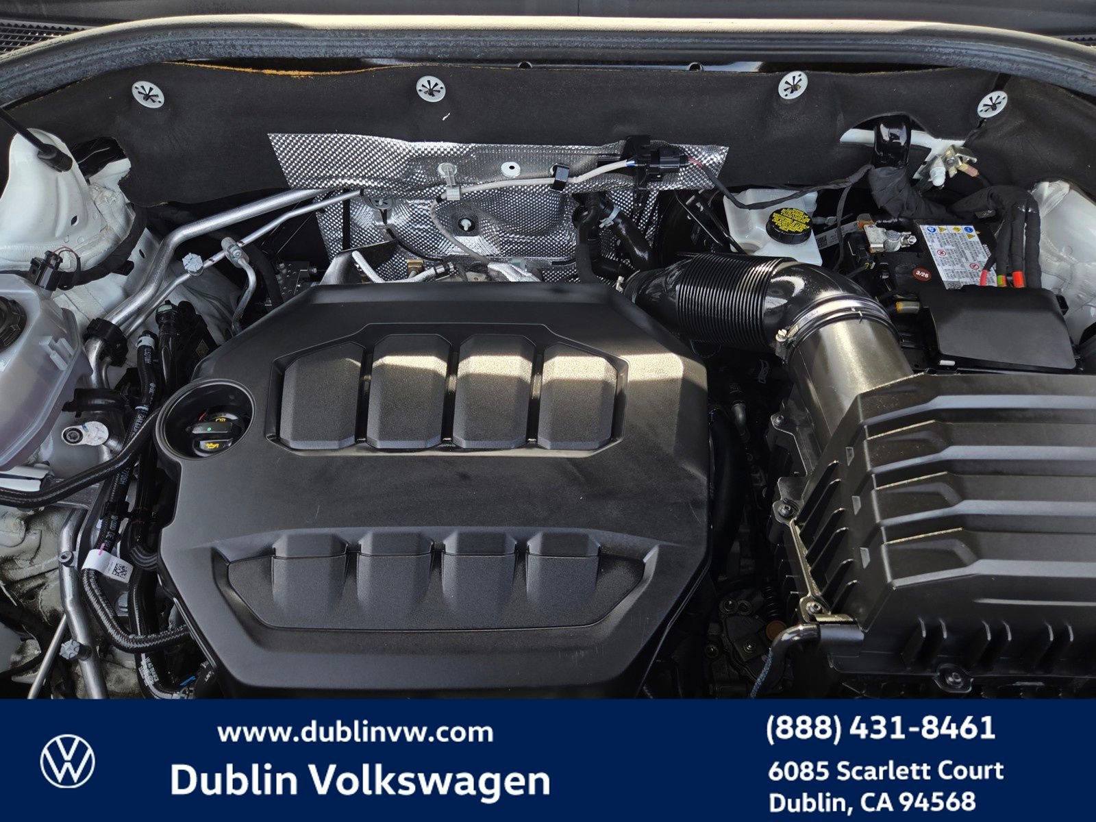 Certified 2024 Volkswagen Atlas SEL Premium R-Line image 28