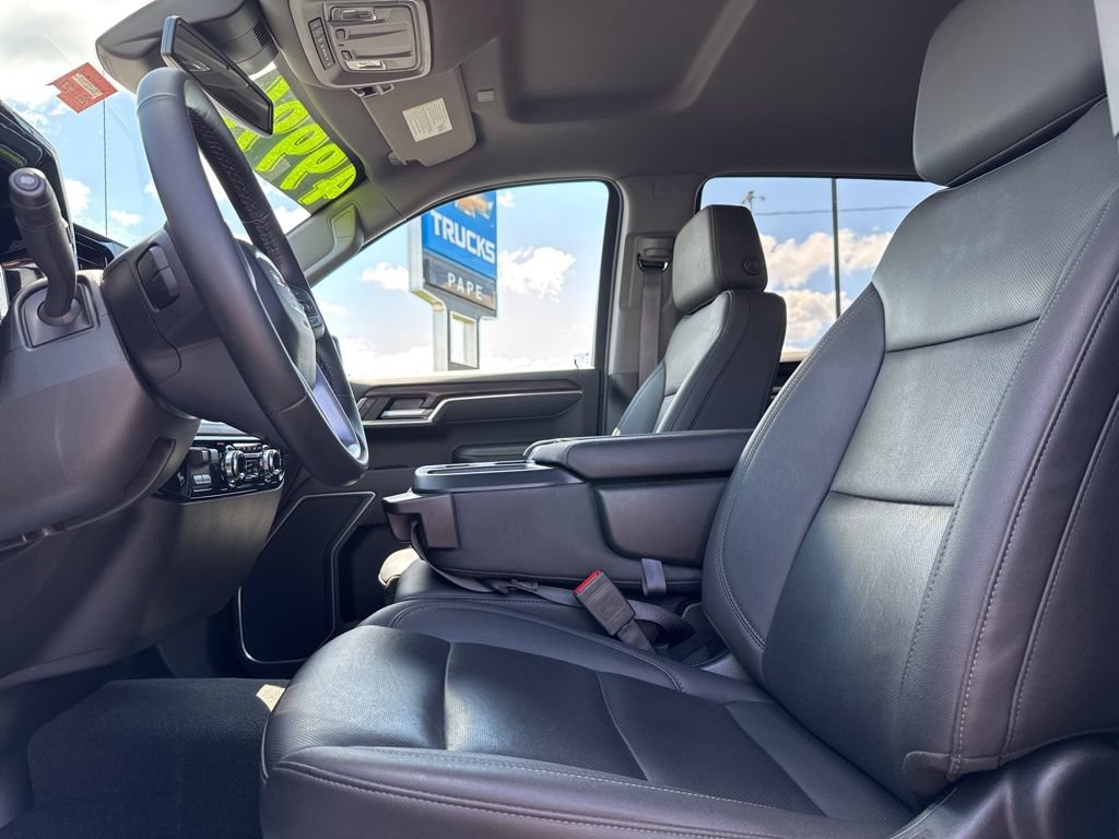Used 2026 GMC Sierra 1500 SLT AWD/4WD image 14