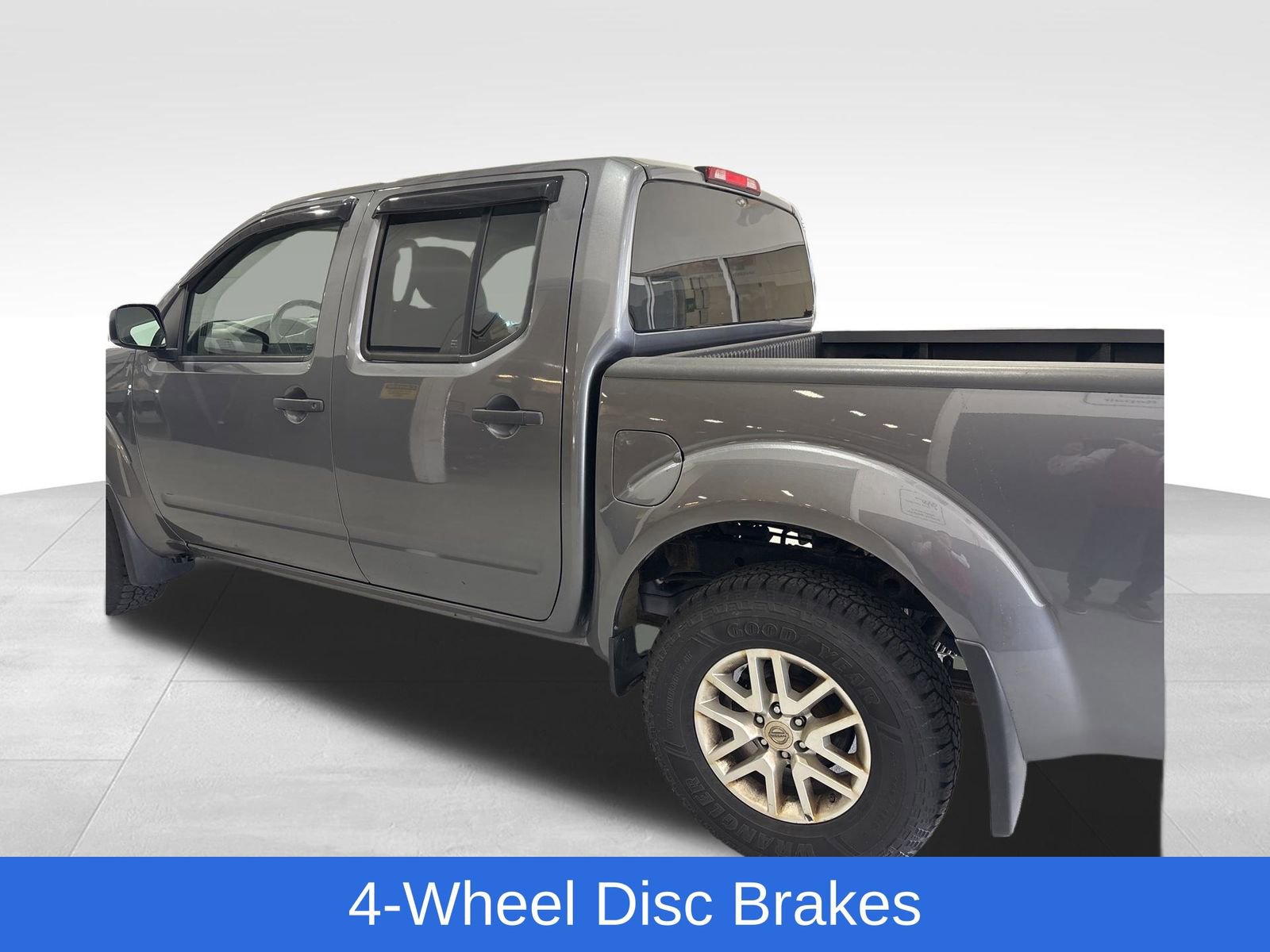 Used 2018 Nissan Frontier SV image 21