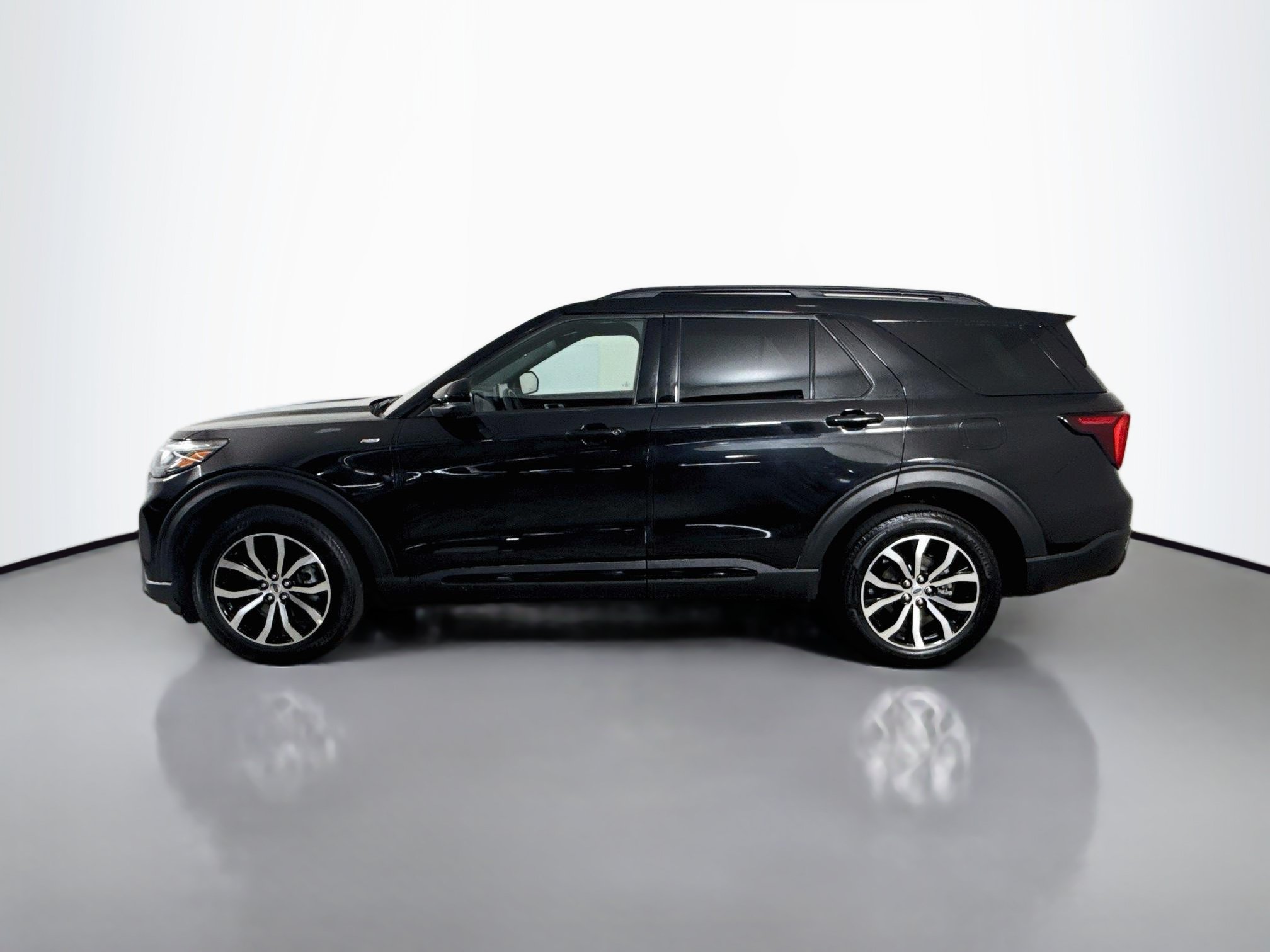 Used 2026 Ford Explorer ST-Line AWD/4WD image 6
