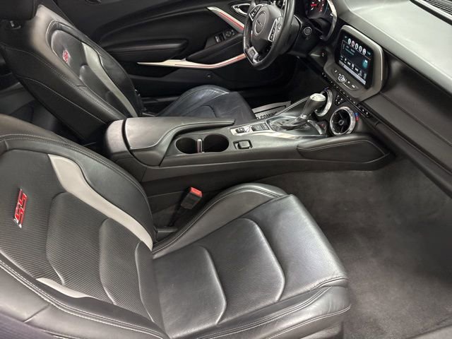 Used 2017 Chevrolet Camaro SS RWD image 9