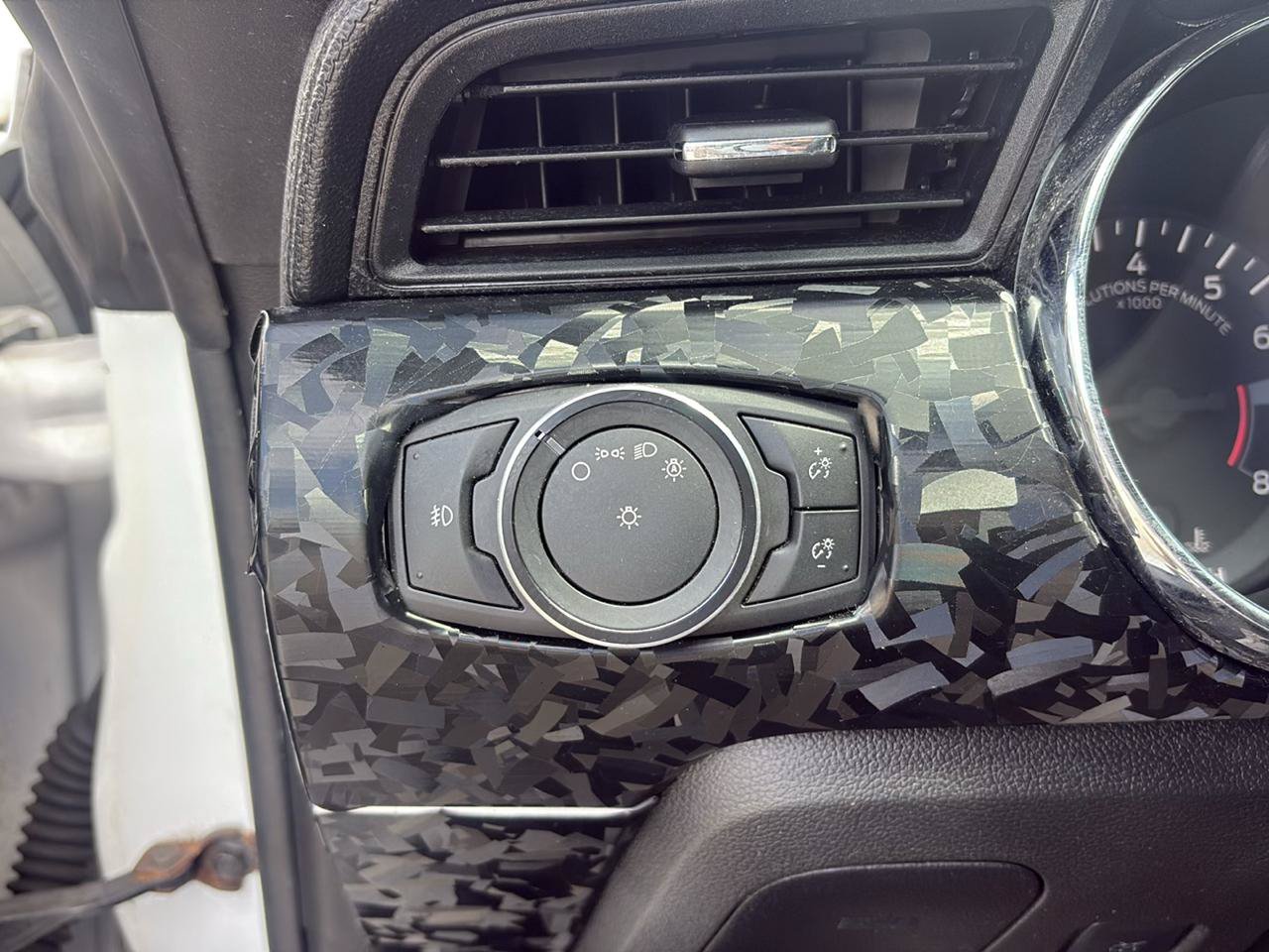 Used 2017 Ford Mustang Premium RWD image 13