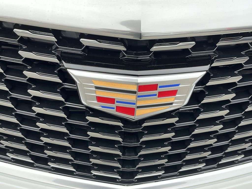 New 2026 Cadillac XT5 Luxury w/ LPO, ONYX Package image 23