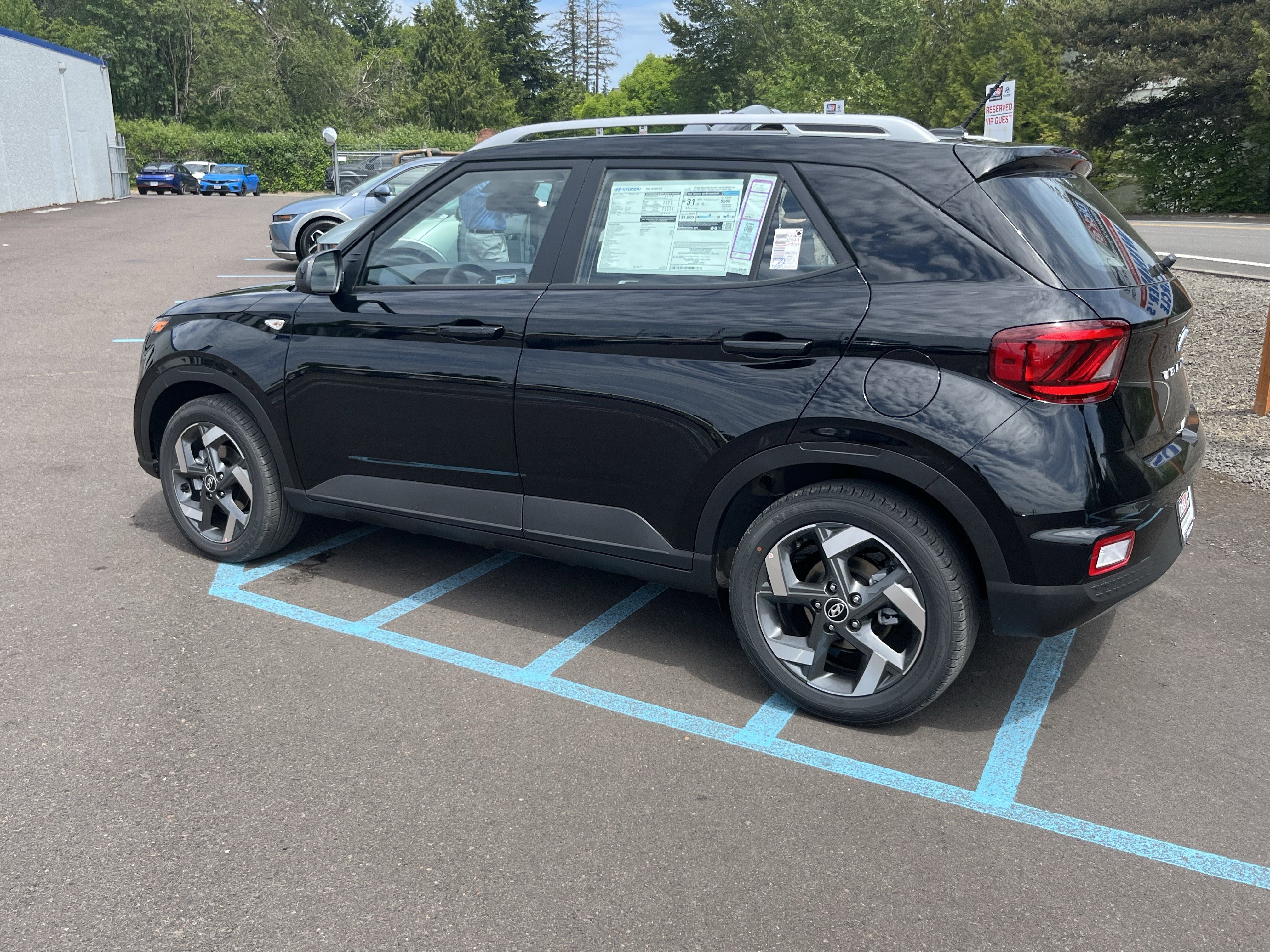 New 2026 Hyundai Venue SEL FWD image 3