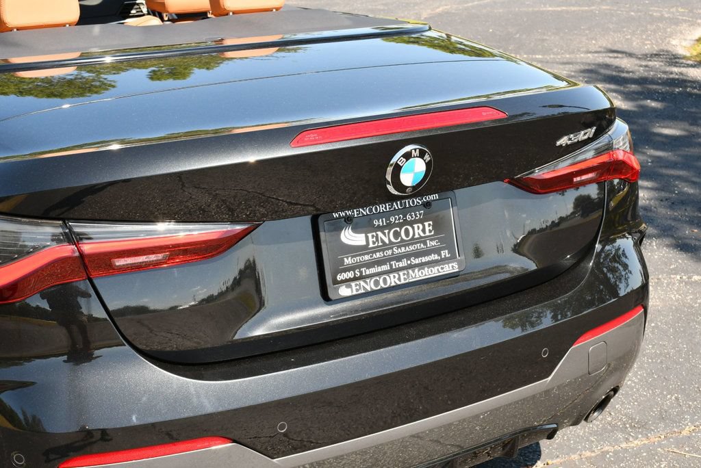 Used 2023 BMW 430i Convertible w/ M Sport Package RWD image 10