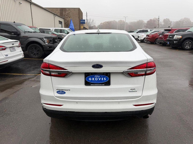 Used 2020 Ford Fusion SE image 5