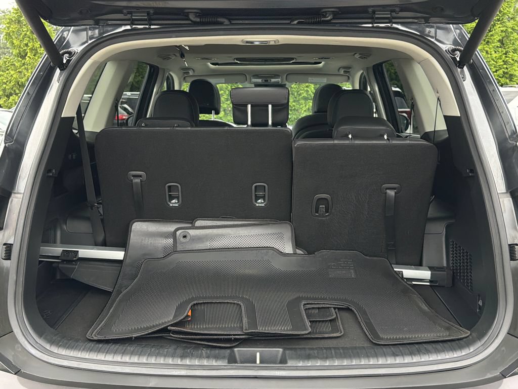 Certified 2022 Kia Telluride EX w/ EX Premium Package AWD/4WD image 7