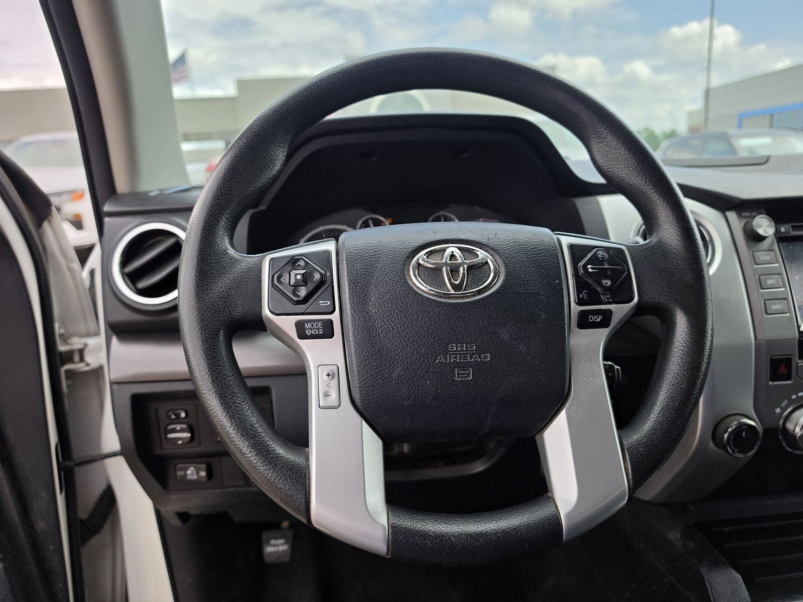 Used 2017 Toyota Tundra SR5 image 24