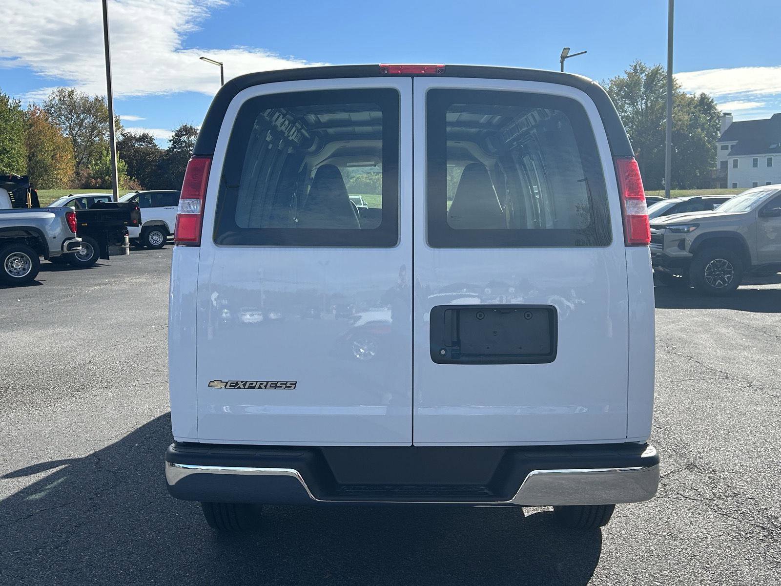 New 2025 Chevrolet Express 2500 w/ Driver Convenience Package image 10