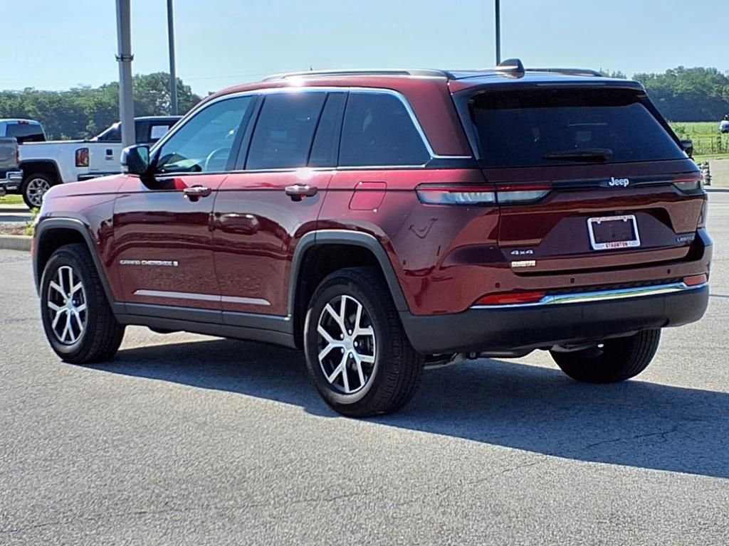 Used 2024 Jeep Grand Cherokee Limited image 30