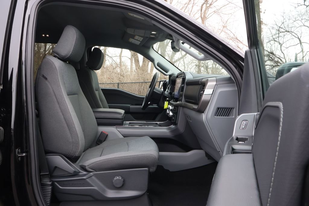 Used 2024 Ford F150 XLT w/ Mobile Office Package image 37