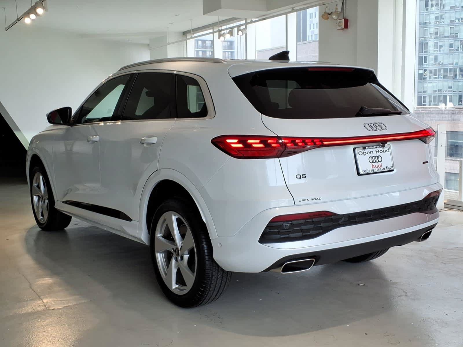 Certified 2025 Audi Q5 Premium w/ Premium Plus AWD/4WD image 6