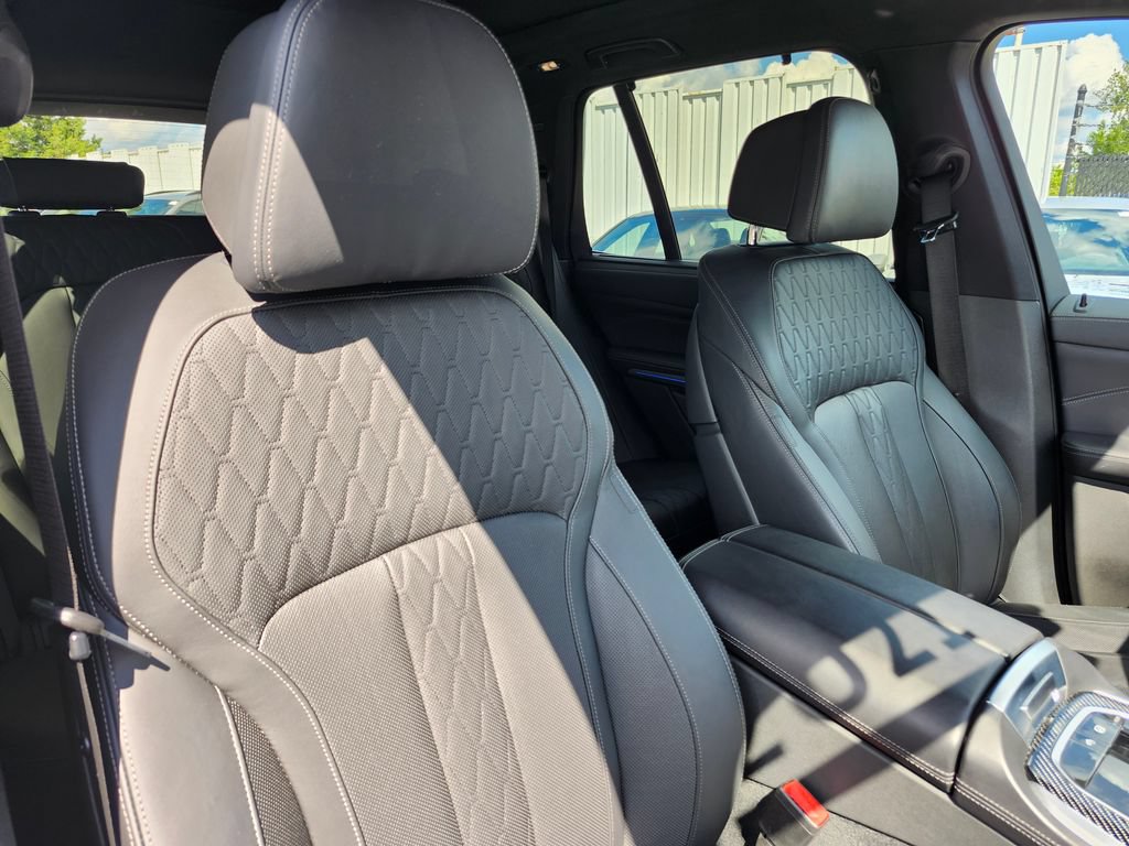 Used 2021 BMW X5 M50i w/ Executive Package AWD/4WD image 13