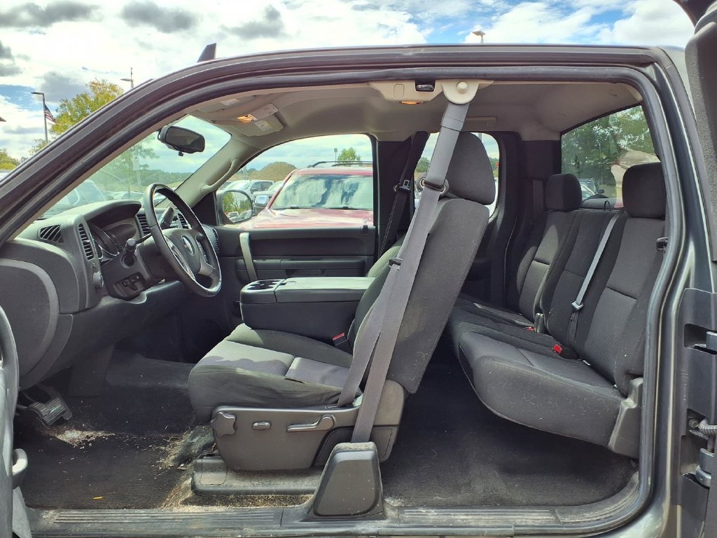 Used 2011 GMC Sierra 1500 SLE w/ Power Tech Package AWD/4WD image 9
