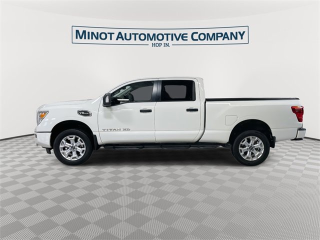 Used 2023 Nissan Titan SV w/ SV Convenience Package image 5