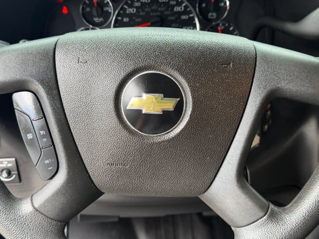 Used 2024 Chevrolet Express 2500 w/ Driver Convenience Package RWD image 16