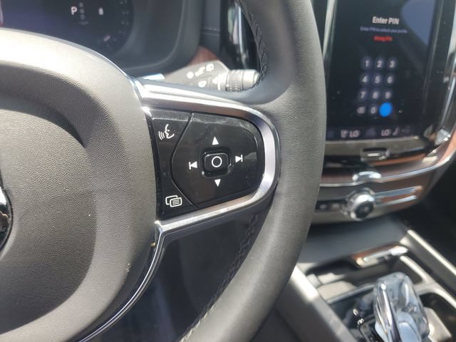 Used 2023 Volvo XC60 B5 Ultimate AWD/4WD image 17