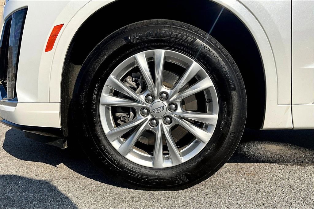 Used 2024 Cadillac XT6 Luxury w/ LPO, Floor Liner Package image 9