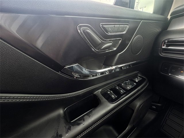New 2026 Lincoln Corsair Premiere image 21