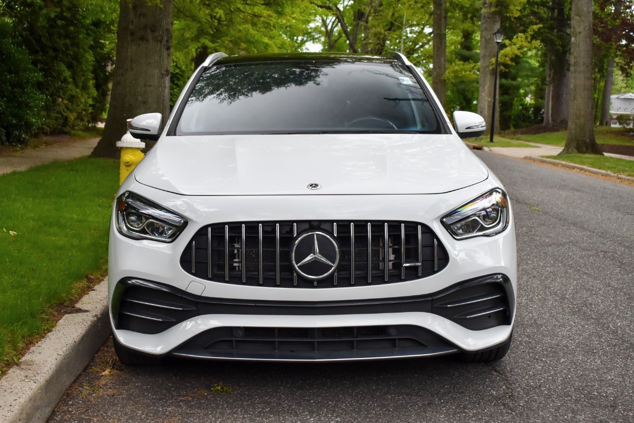 Used 2021 Mercedes-Benz GLA 35 AMG 4MATIC w/ Premium Package image 11