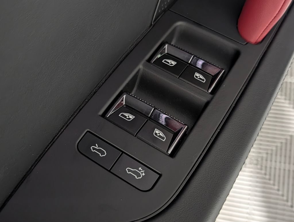 New 2026 Porsche Cayenne Electric AWD/4WD image 28