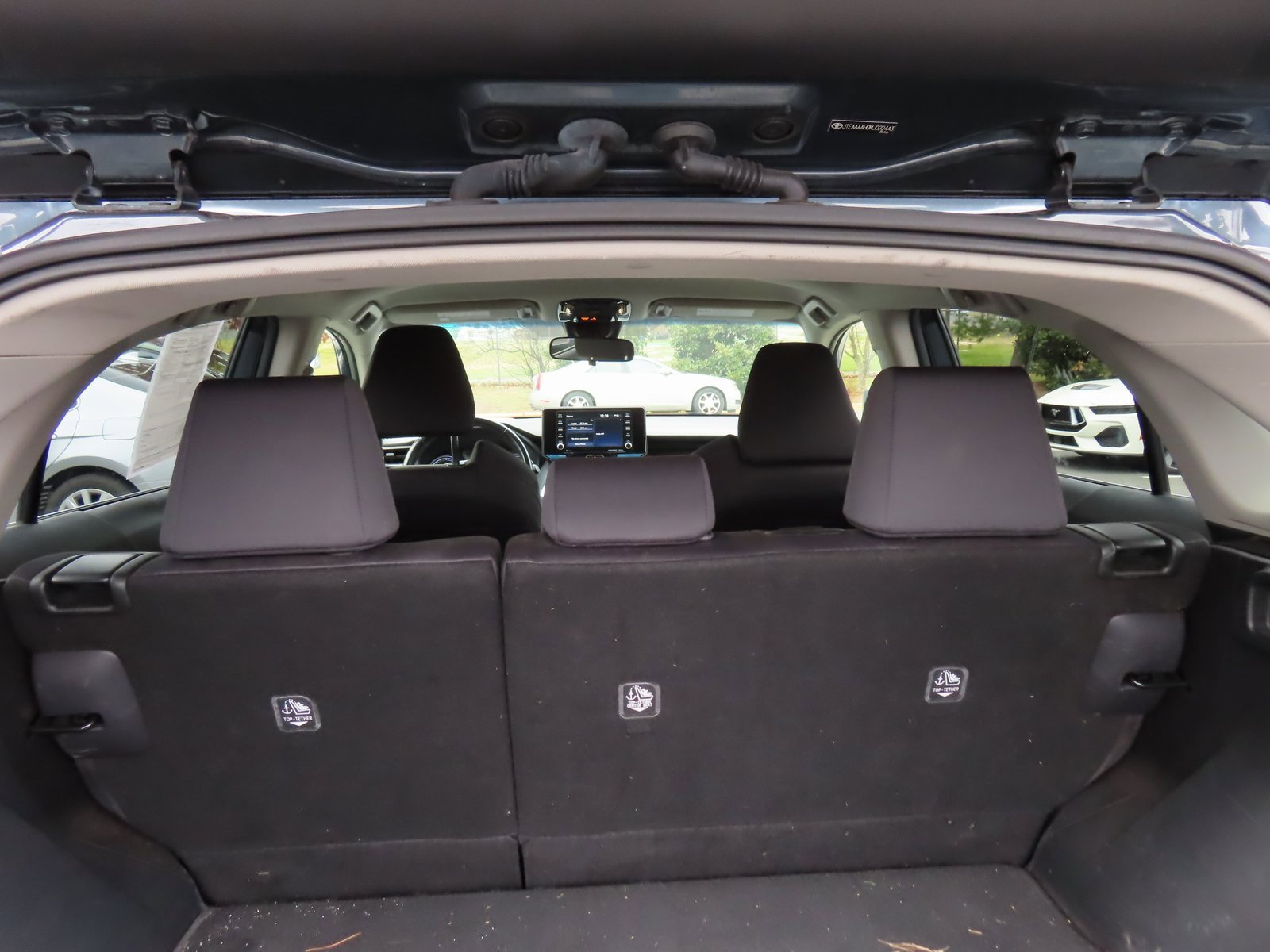 Used 2021 Toyota Venza LE w/ Carpet Mat Package (TMS) image 33