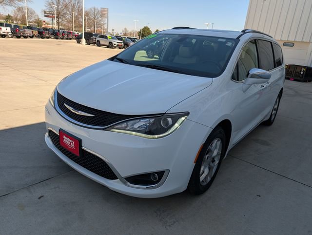 Used 2019 Chrysler Pacifica Limited FWD image 33