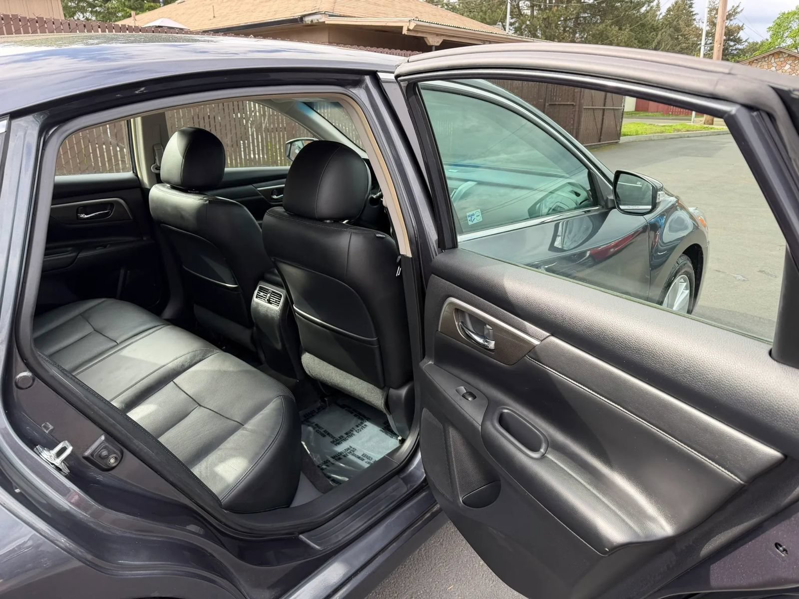 Used 2013 Nissan Altima 2.5 SL FWD image 12
