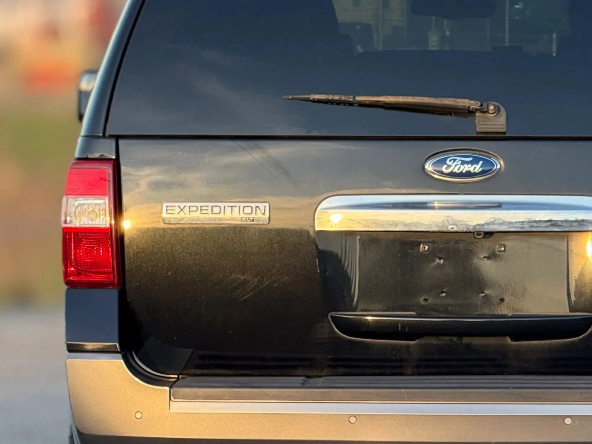 Used 2012 Ford Expedition XLT image 11