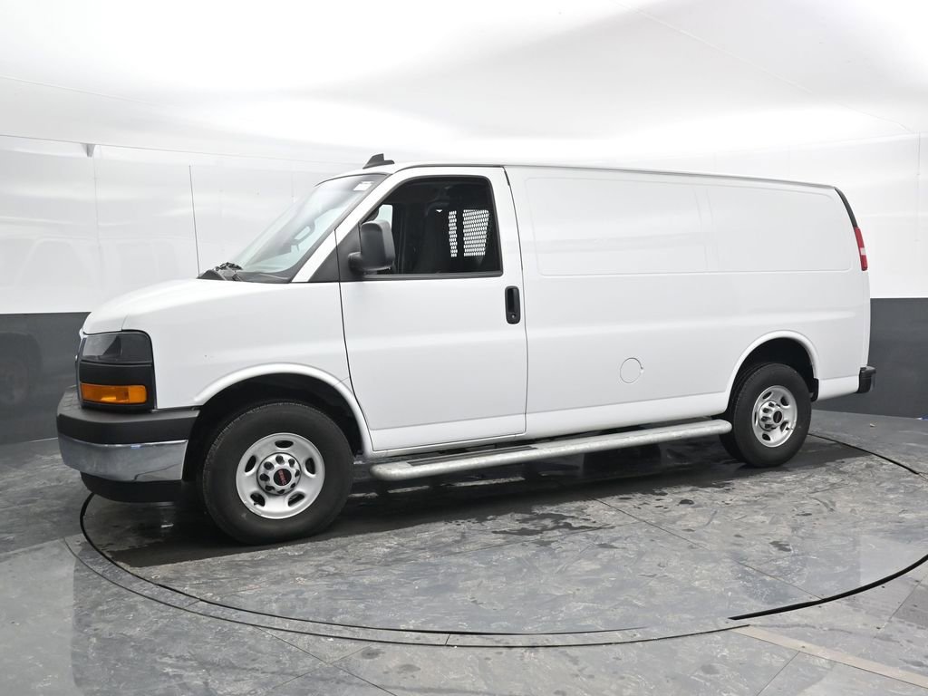 Used 2024 GMC Savana 2500 w/ Driver Convenience Package image 8
