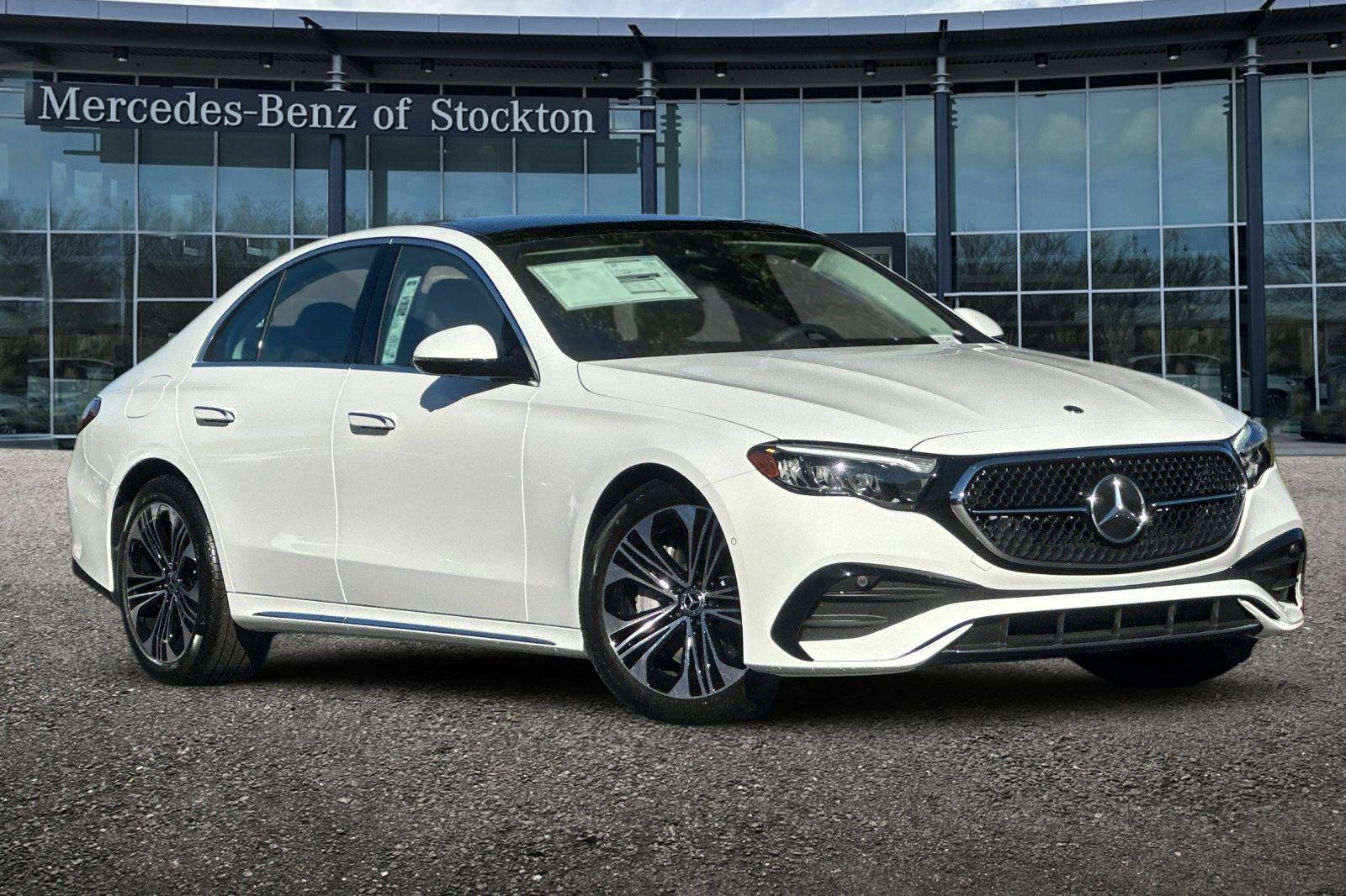 New 2026 Mercedes-Benz E 450 4MATIC Sedan image 2